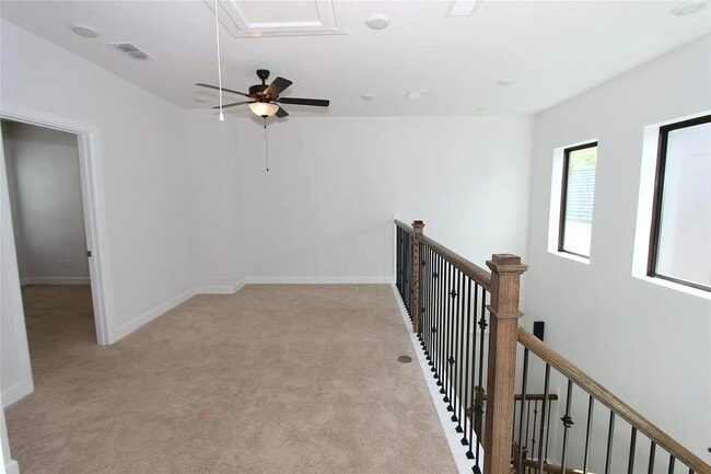 Building Photo - 1443 Park Path Dr