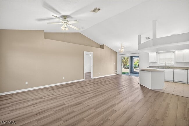 Building Photo - 1101 NW 24th Ave