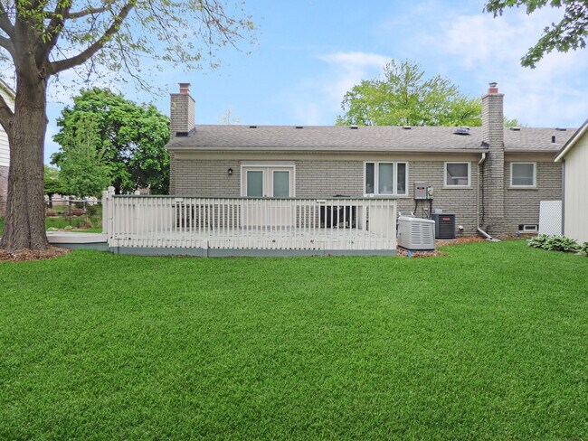 Building Photo - 37183 Vargo