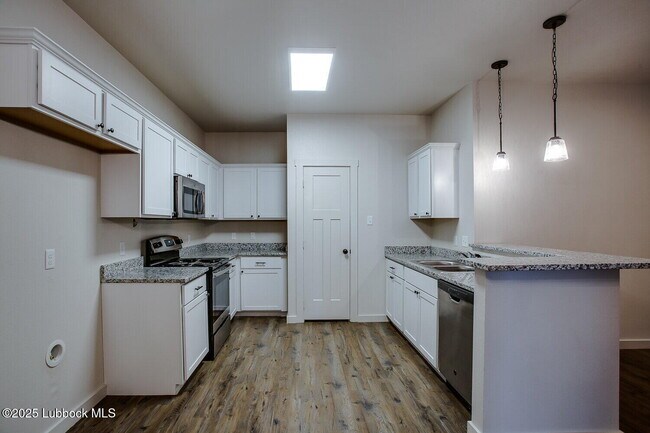 Building Photo - 2731 137th St