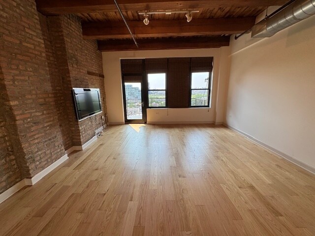 Building Photo - 1503 S State St