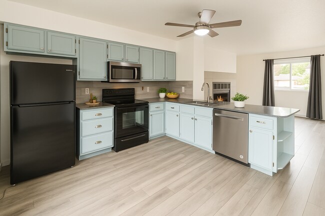 Building Photo - Charming 2 Bedroom Townhouse Close to Everything!