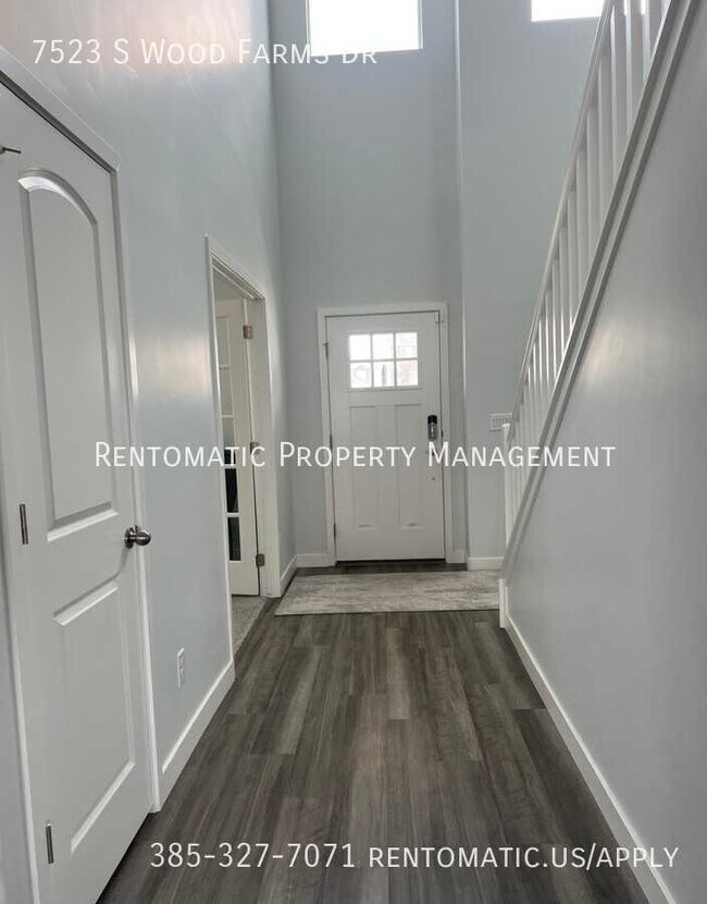 Building Photo - 7523 Wood Farms Dr