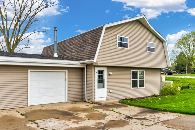 Primary Photo - 2317 S 275 E