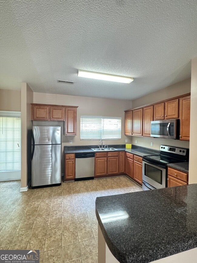Building Photo - 4861 W Park Cir