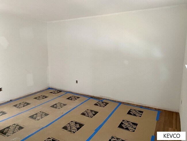 Building Photo - Lovely Renovated Home!