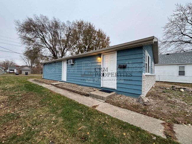 Building Photo - 1330 S Jay St