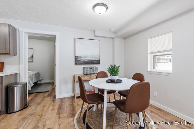 Building Photo - 1543 Beidler St