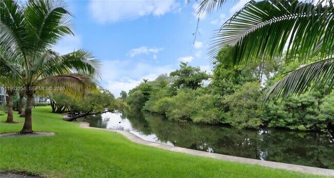 Building Photo - 1785 N Andrews Square