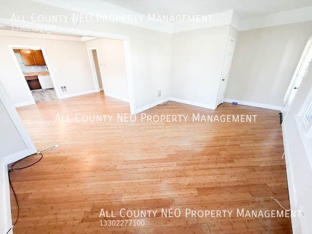 Building Photo - 3003 Portman Ave