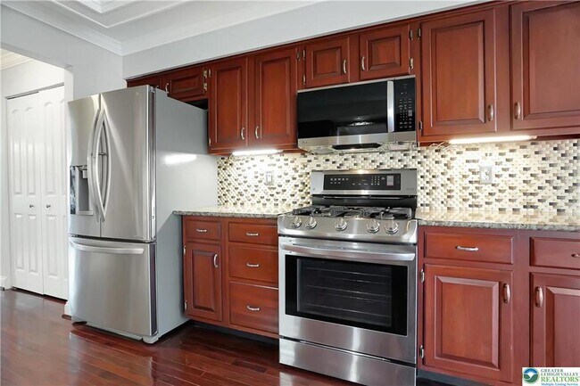 Building Photo - 202 McNair Cir