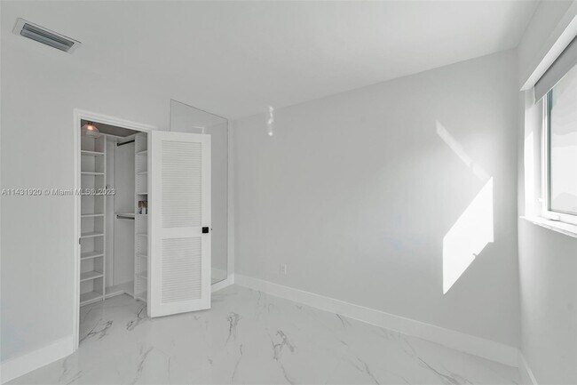 Building Photo - 4717 Alton Rd