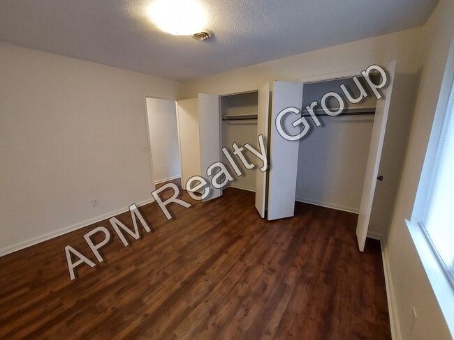 Building Photo - Rosewood condo