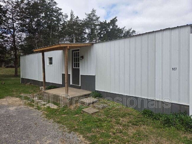 Building Photo - 927 Cranor Rd