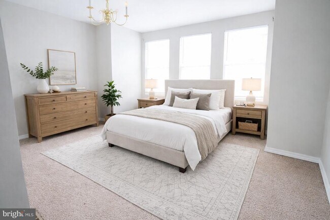 Building Photo - 1745 N 60th St