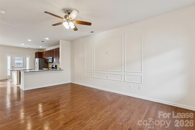 Building Photo - 10439 Benfield Rd