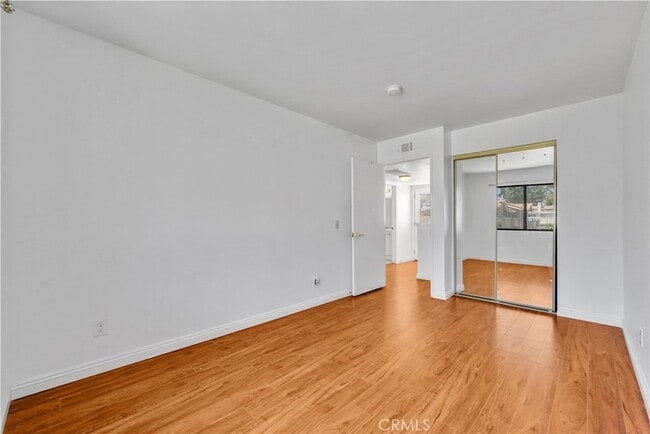 Building Photo - 5422 Chippewa Ct