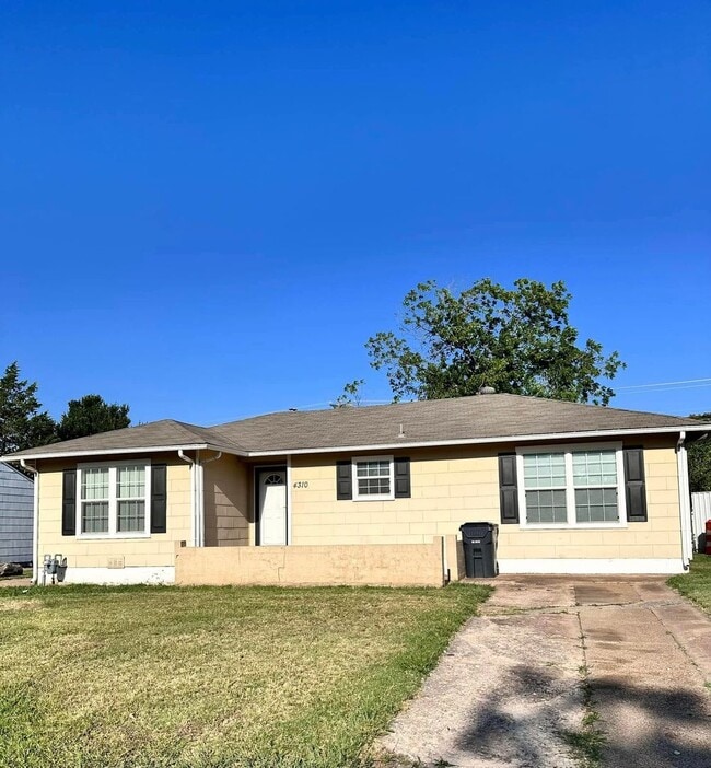 Building Photo - 3 Bedroom 2 bath in Faith Village
