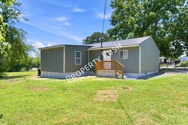 Building Photo - 6107 Vance Cir