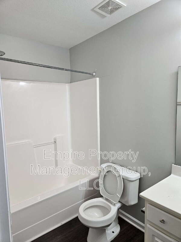 Building Photo - 216 Sunday Silence Ln