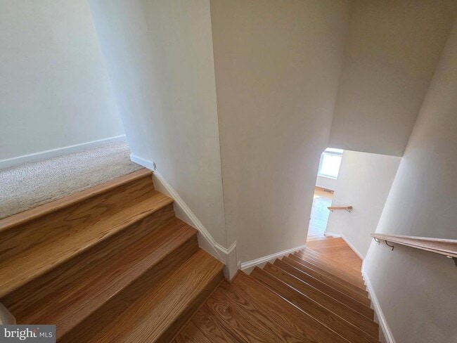 Building Photo - 12855 Clarksburg Square Rd