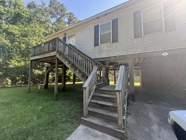 Building Photo - 6023 W Issaquena St