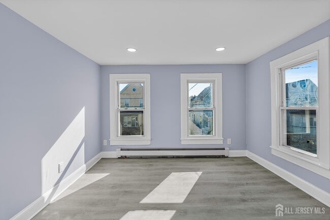 Building Photo - 29 Levinson Ave