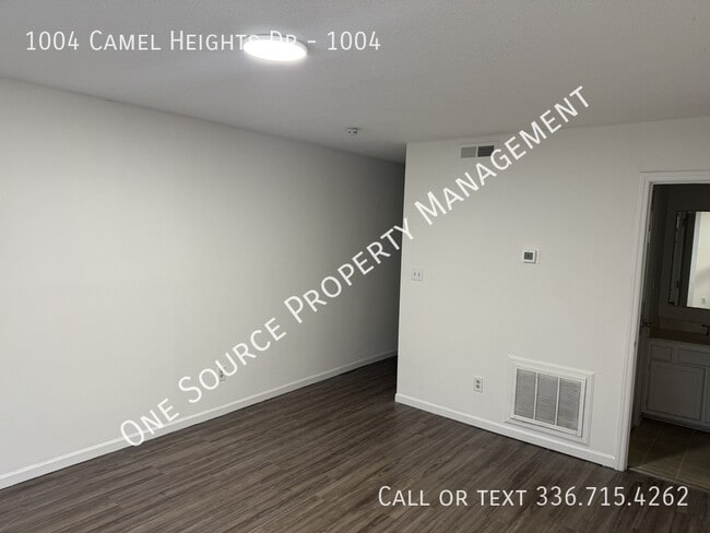 Building Photo - 1004 Camel Heights Dr