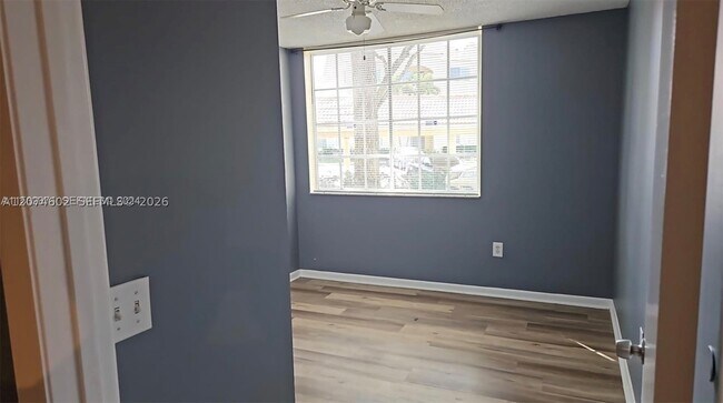 Building Photo - 1715 Village 101 Vlg