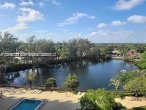 Building Photo - 1300 NE Miami Gardens Dr