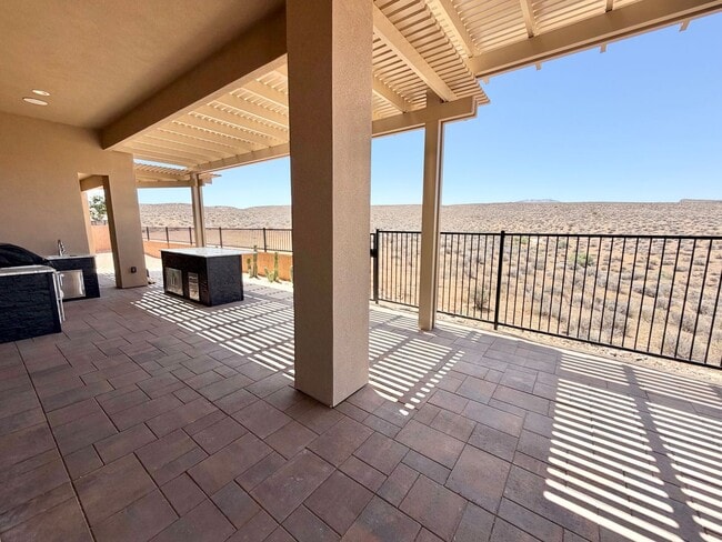 Building Photo - Beautiful Single-Level Home with Trail Access & Stunning Views!!! Pet Friendly!