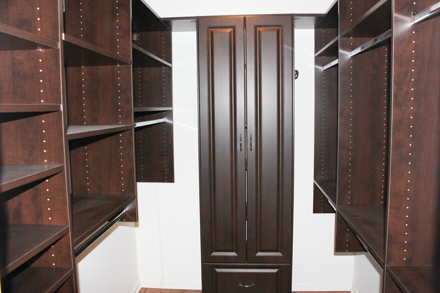 Building Photo - 11G Heritage Dr