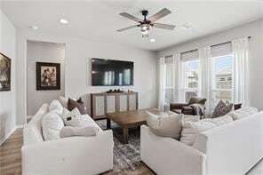 Building Photo - 6306 Southern Cross Dr