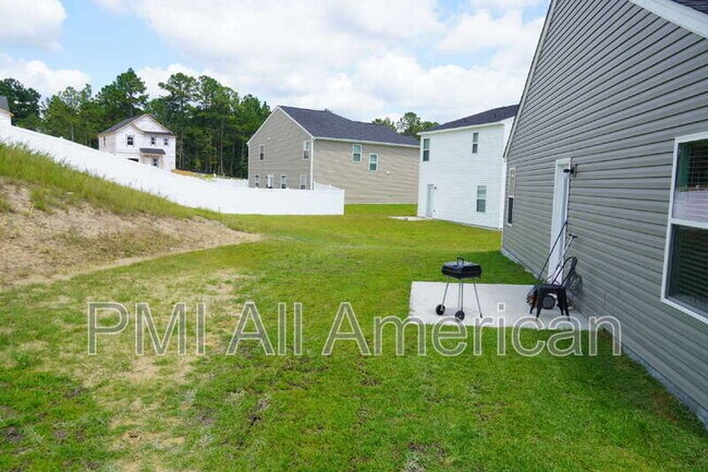 Building Photo - 289 Greenbay St