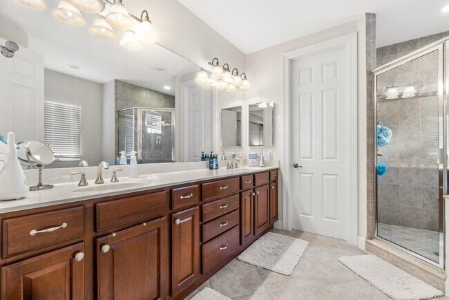 Building Photo - 4707 Cadiz Cir
