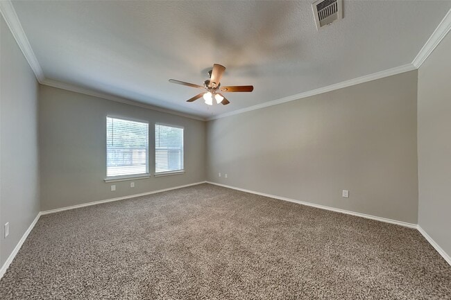 Building Photo - 26880 Armor Oaks Dr