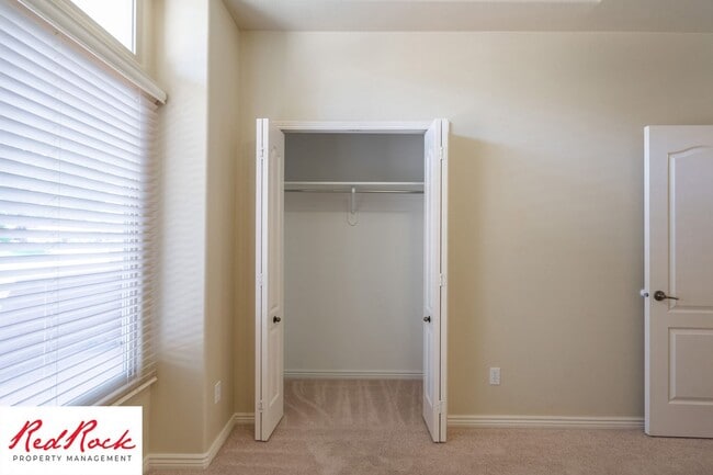 Building Photo - 3 Bedroom Home In Eagle Rock At Snow Canyon With Community Pools