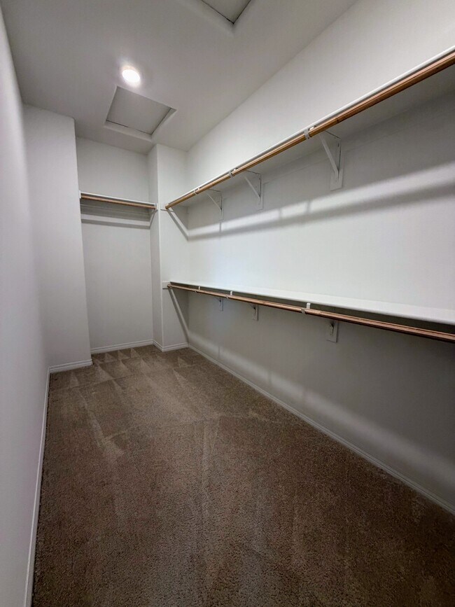 Building Photo - 15119 Horizon St