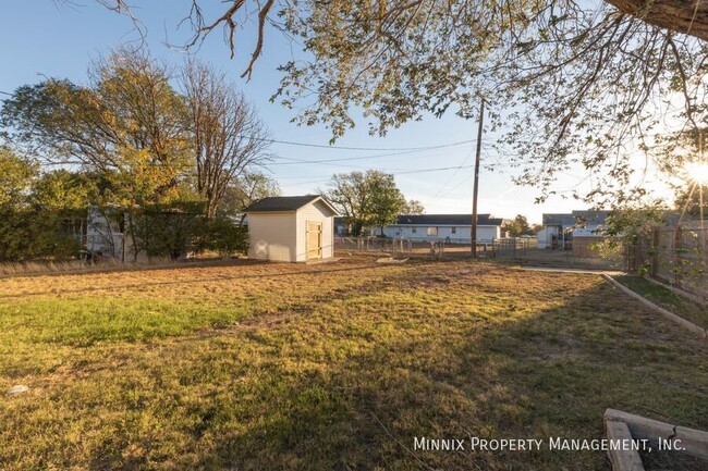 Building Photo - 5016 Westway Trail