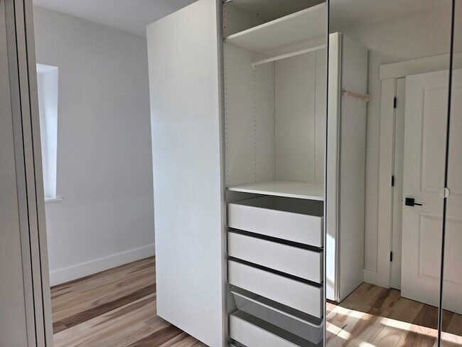 Building Photo - 84 Dudley St