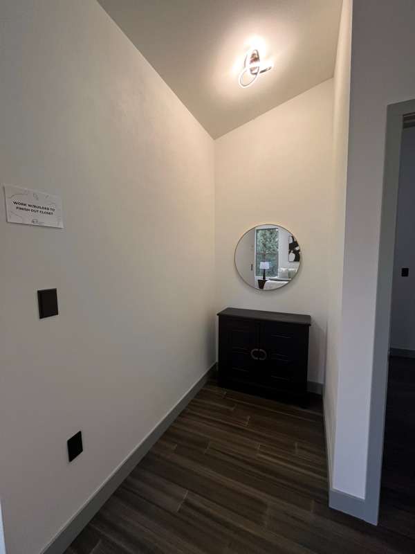 Building Photo - 16031 WA-9