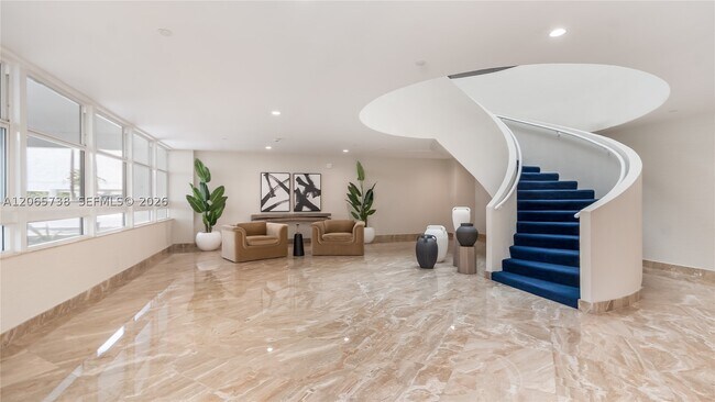 Building Photo - 1370 S Ocean Blvd