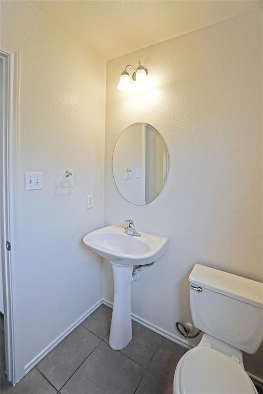 Building Photo - 714 Lavaca Loop