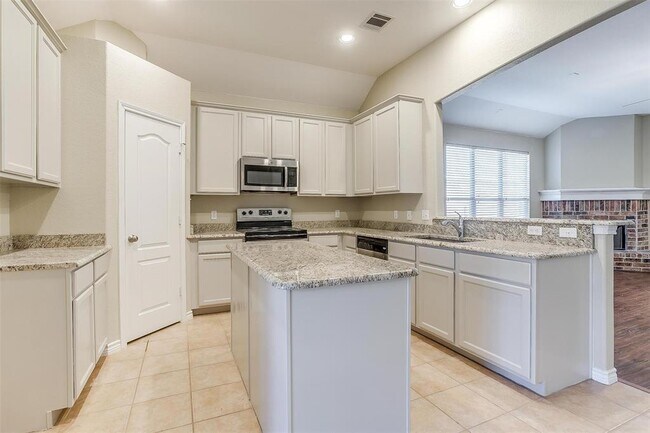 Building Photo - 4244 Summersweet Ln