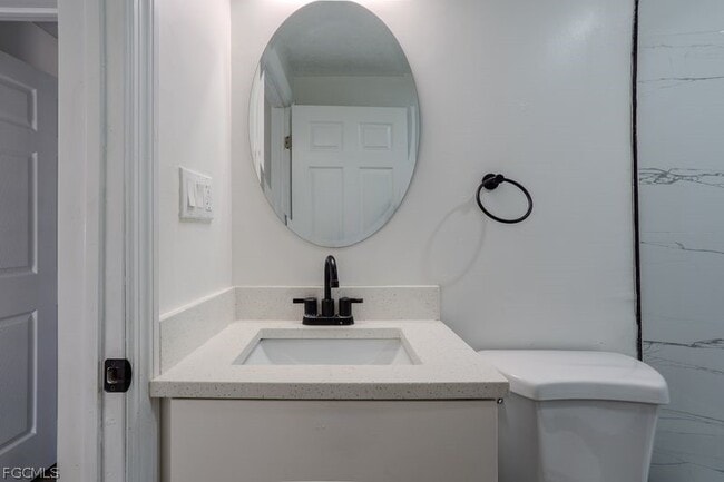 Building Photo - 599 Carolina Ave