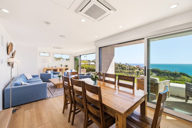 Building Photo - 6817 Seawatch Ln