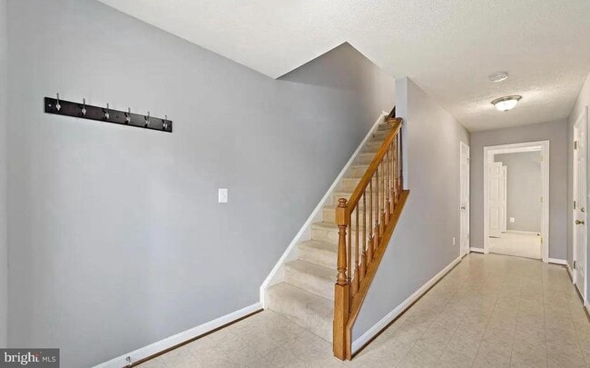 Building Photo - 114 Compass Cove