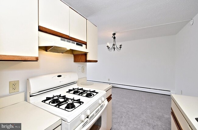 Building Photo - 120 N Bethlehem Pike