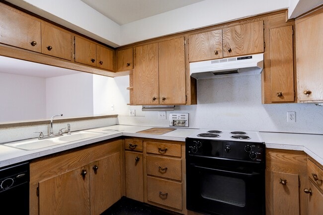 Building Photo - 3703 Roseland St