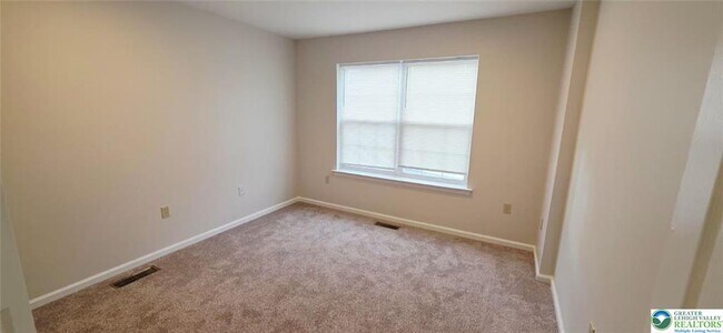 Building Photo - 3791 Knight Dr